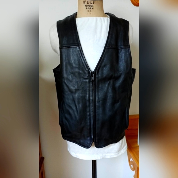 Xelement Leather motorcycle vest LIKE NEW - Picture 1 of 5